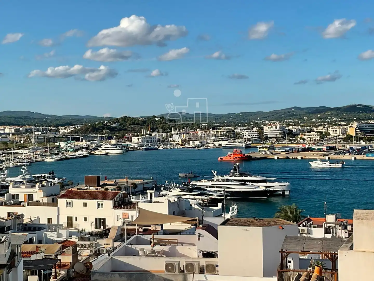Vista exterior de Casa o xalet en venda en Eivissa amb Calefacció, Terrassa i Moblat