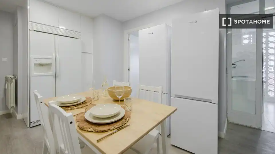 Kitchen of Flat for rent in Madrid  with Air Conditioner, Heating and Furnished
