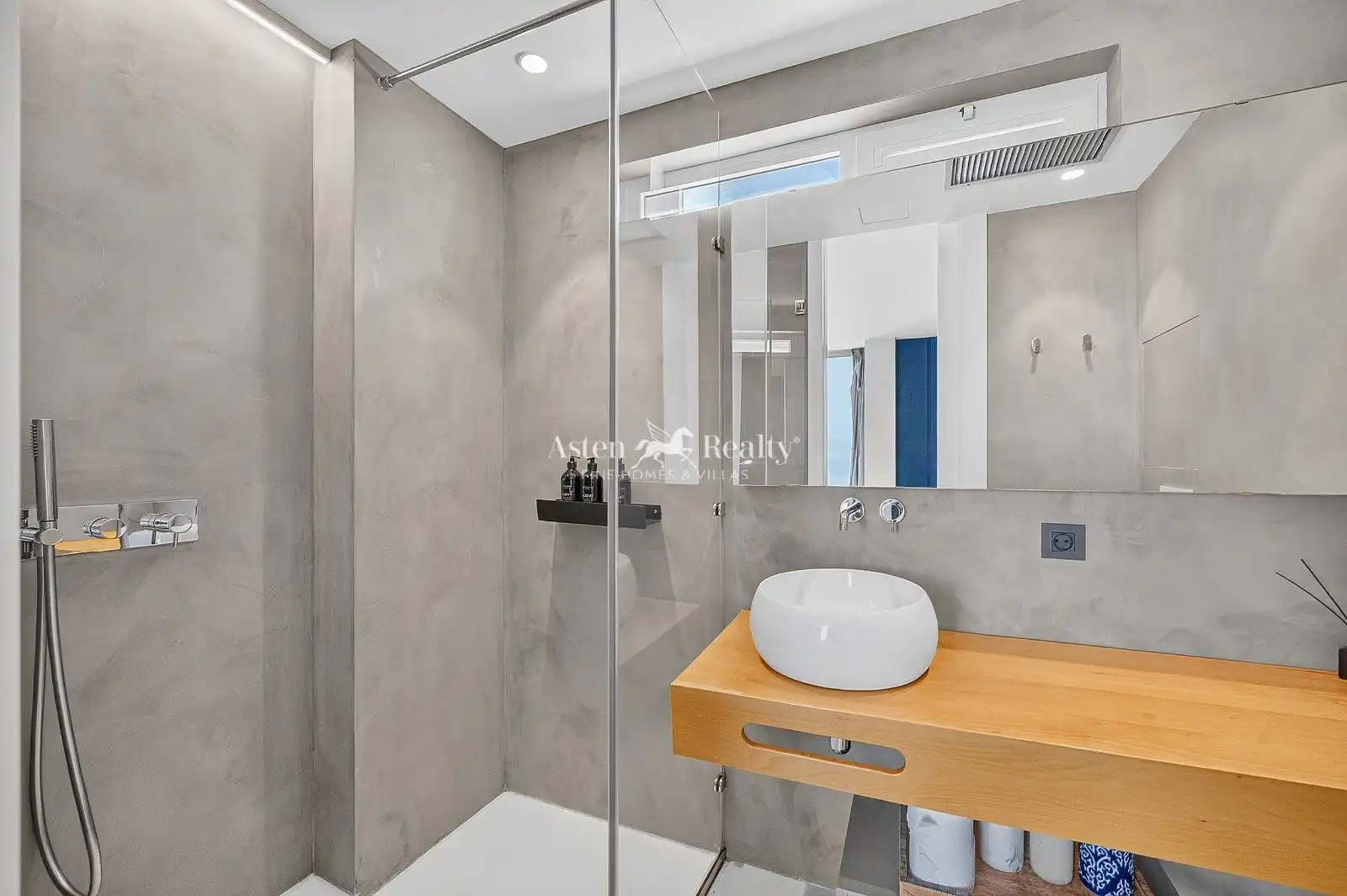 House with pool for sale in Noruega 2, imagen 26