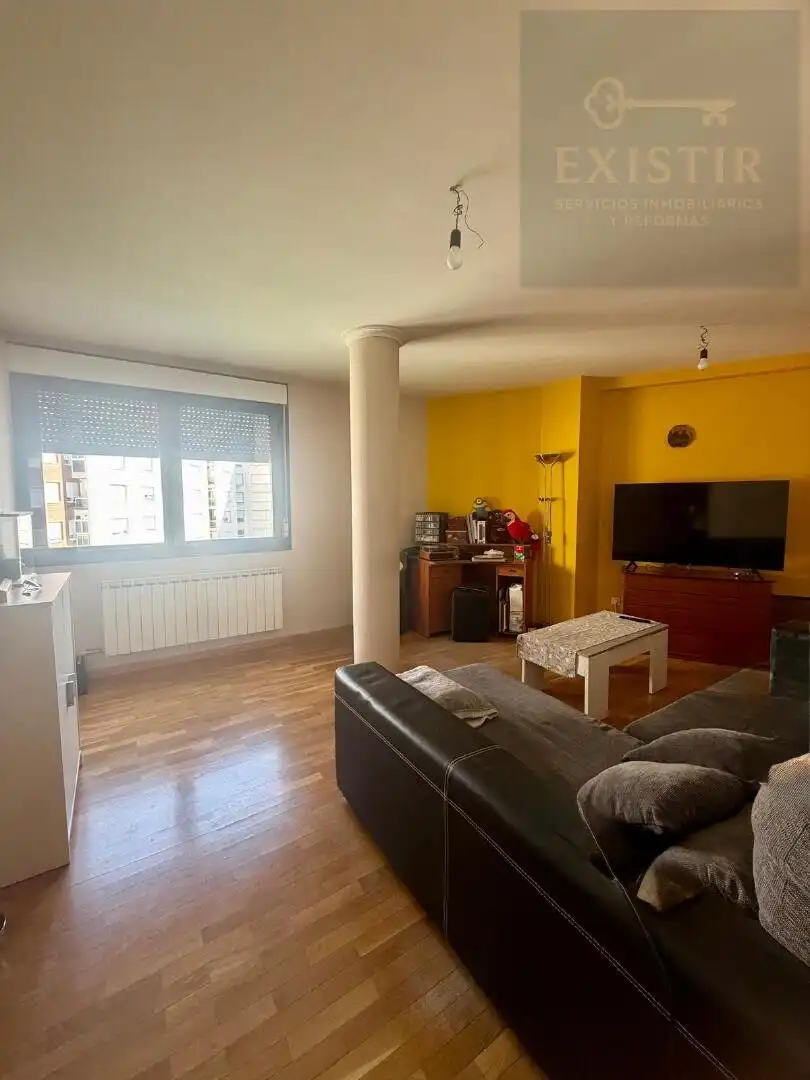 Sala d'estar de Pis en venda en Palencia