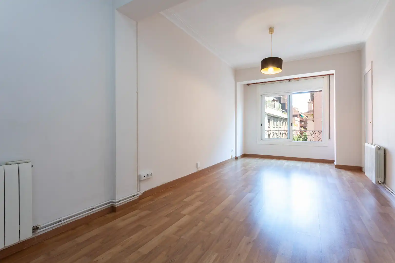 Sala de estar de Piso en venta en Barcelona con Calefacción