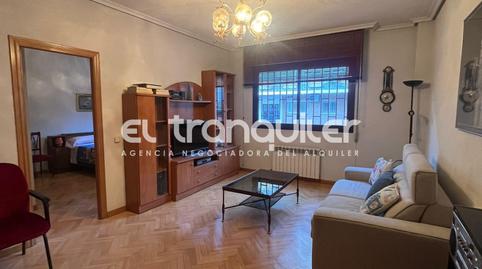 Foto 2 de Piso de alquiler en Calle Chumbera, Berruguete, Madrid