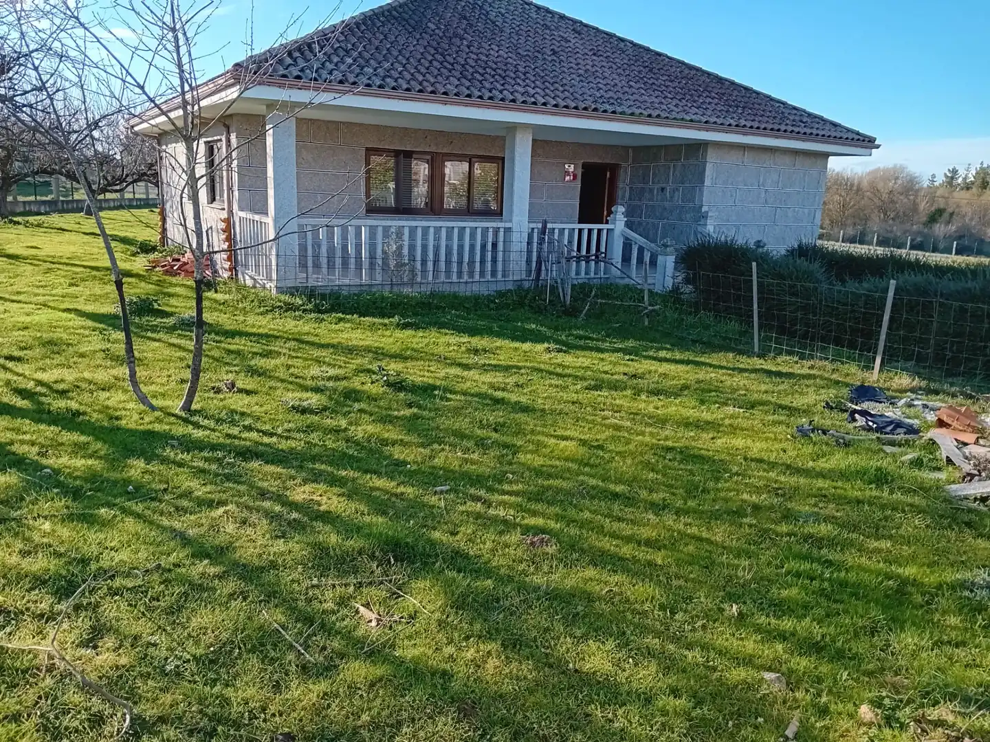 Casa amb terrassa en venda a Monforte de Lemos, imagen 3