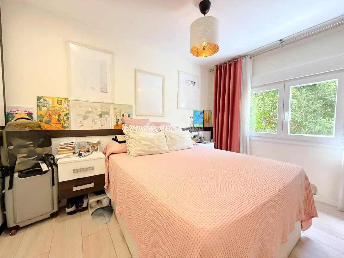 Bedroom of Flat for sale in Madrid  with Air Conditioner and Heating