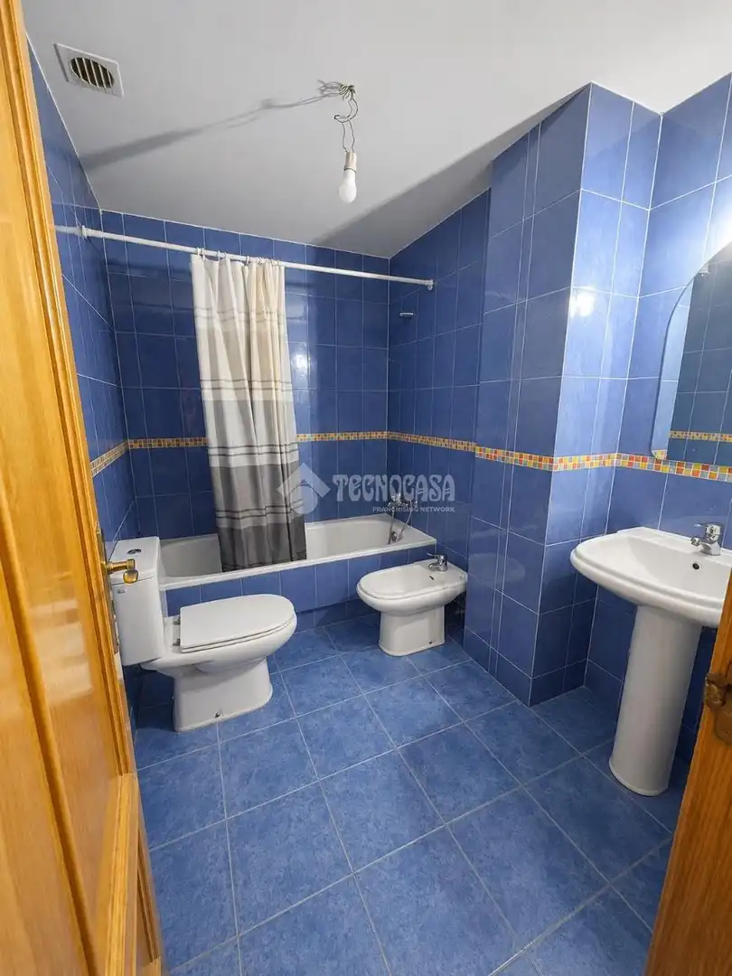 Baño de Piso en venta en Madrid con Calefacción y Terraza