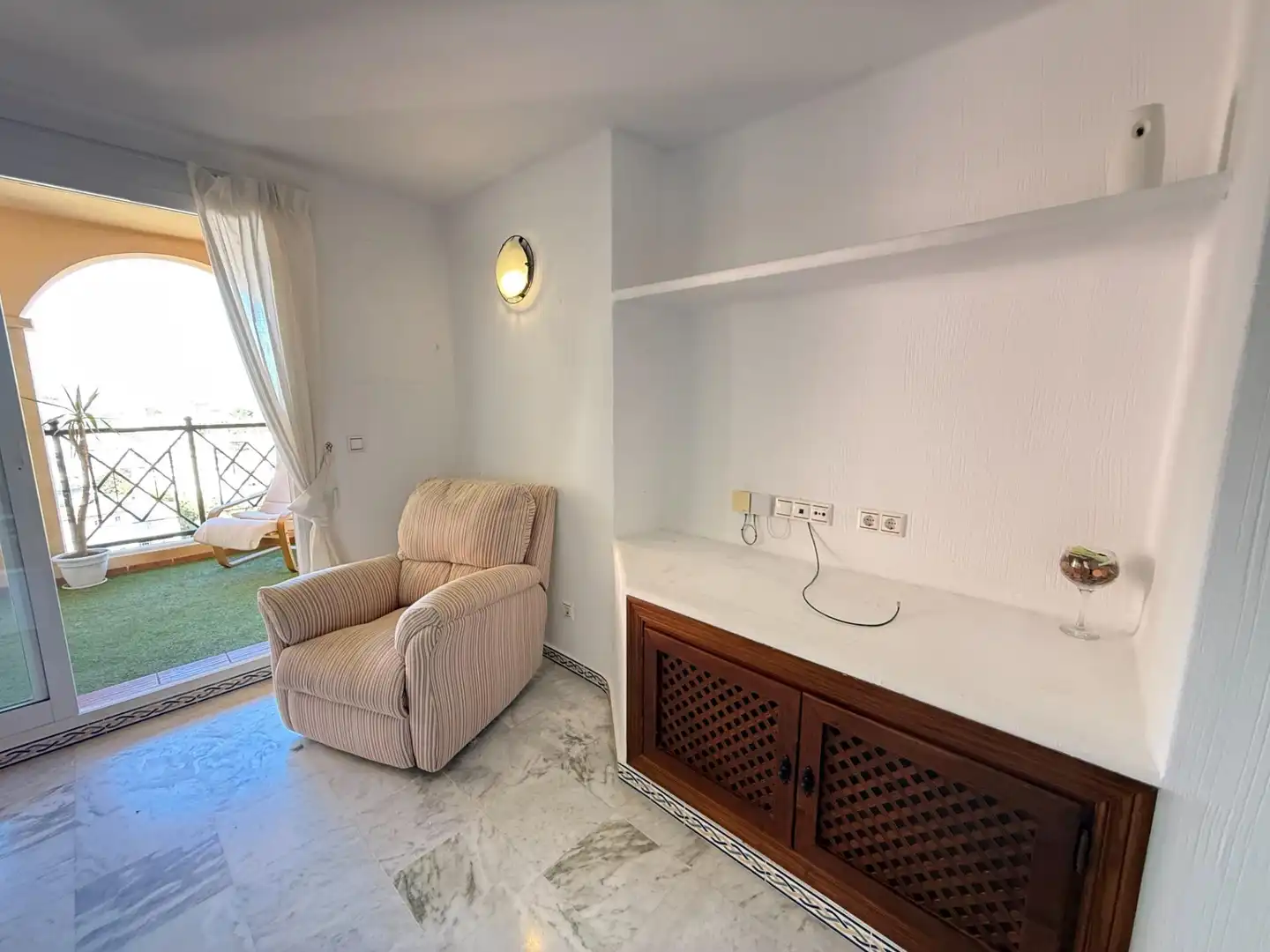 Habitación de Apartamento en venta en Torrevieja con Aire acondicionado, Terraza y Amueblado