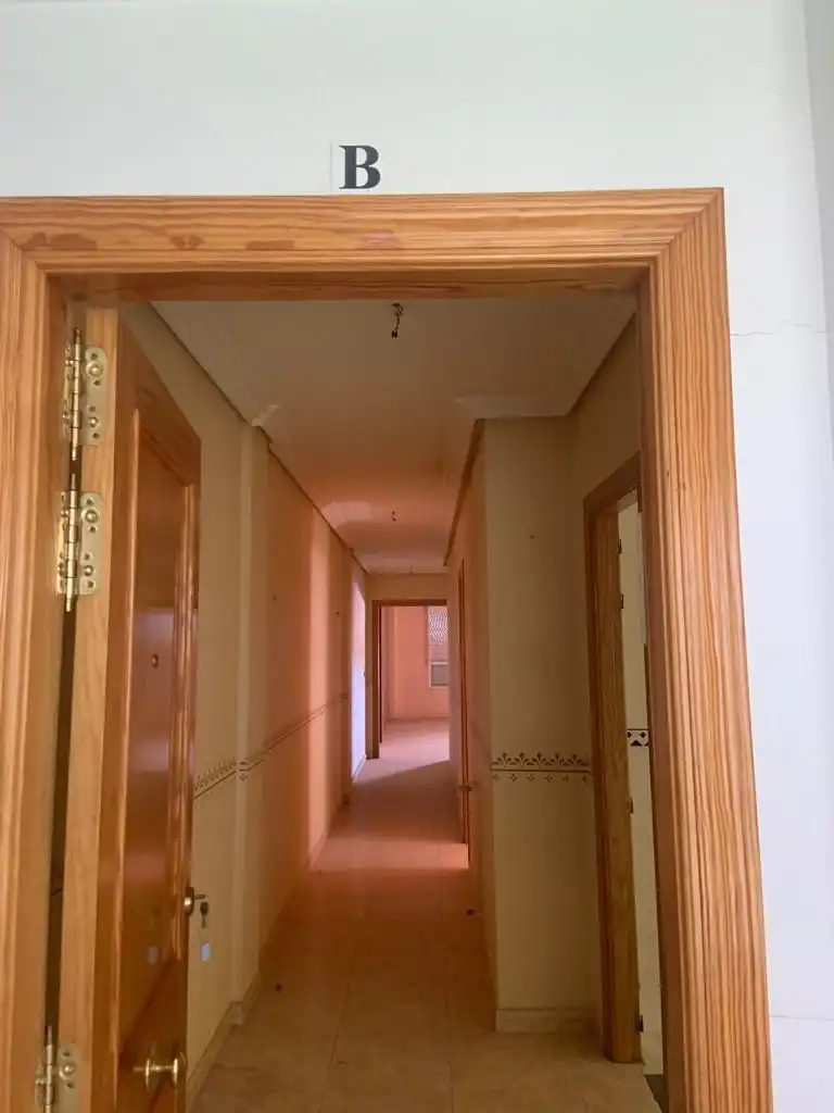 Piso con ascensor en venta en Avenida de los Reyes Católicos 13, imagen 12