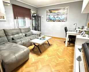 Living room of Flat for sale in  Madrid Capital
