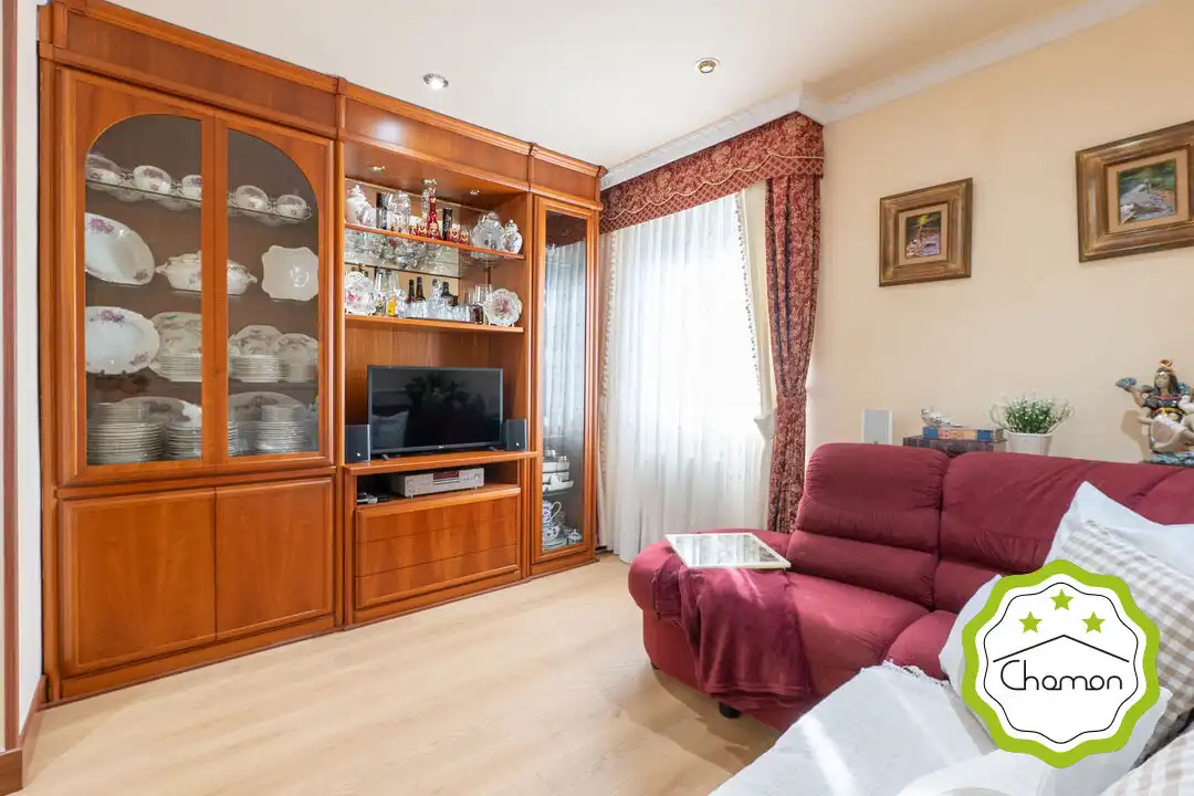 Wohnzimmer von Wohnung zum Verkauf in Bilbao  mit Heizung und Privatgarten