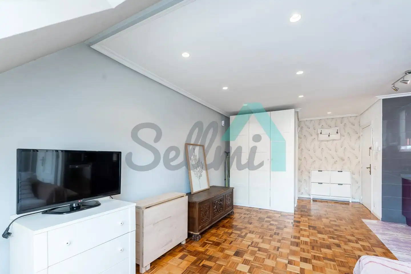 Habitación de Piso en venta en Oviedo  con Calefacción y Parquet