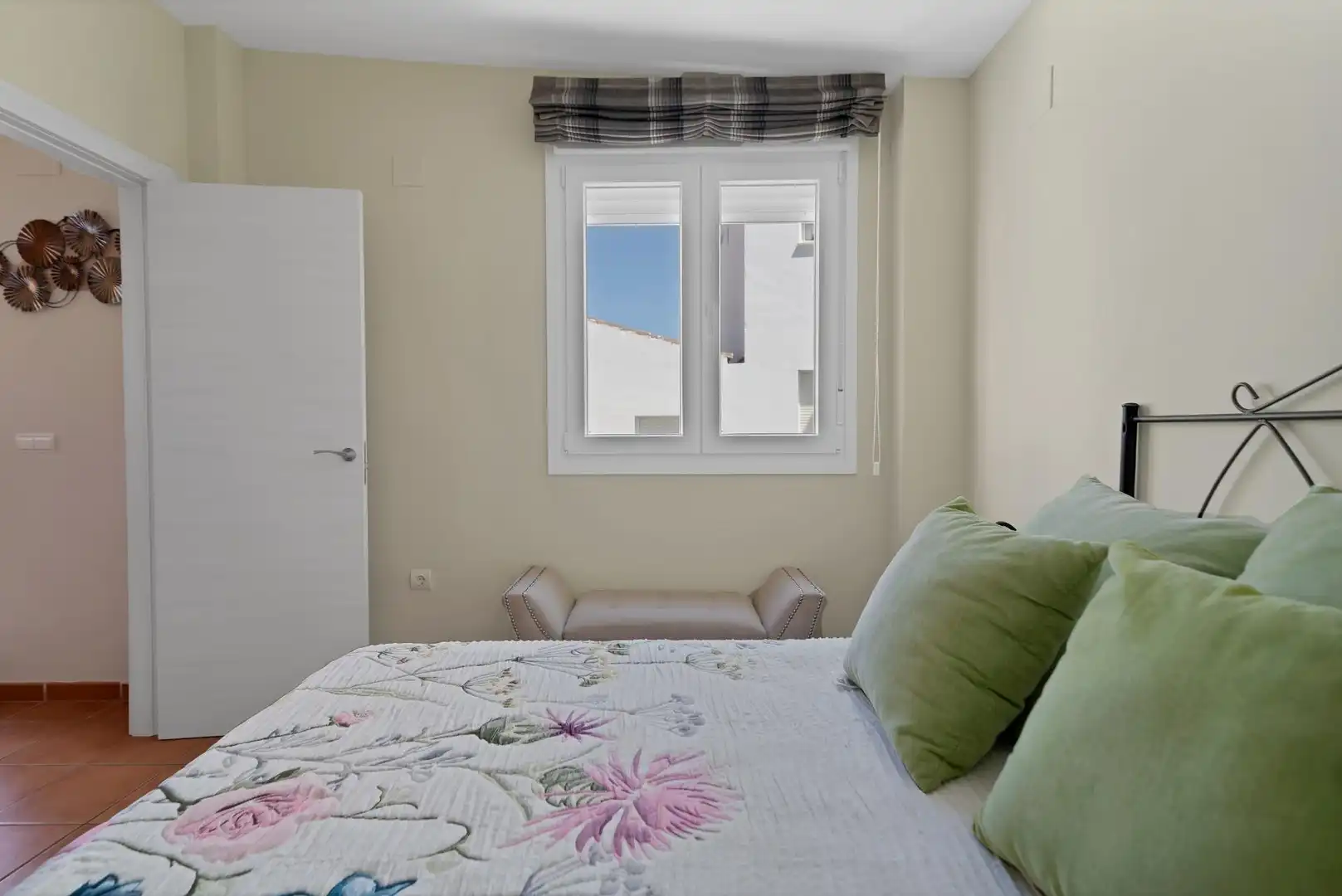 Dormitori de Casa adosada en venda en Fuengirola amb Aire condicionat, Calefacció i Jardí privat