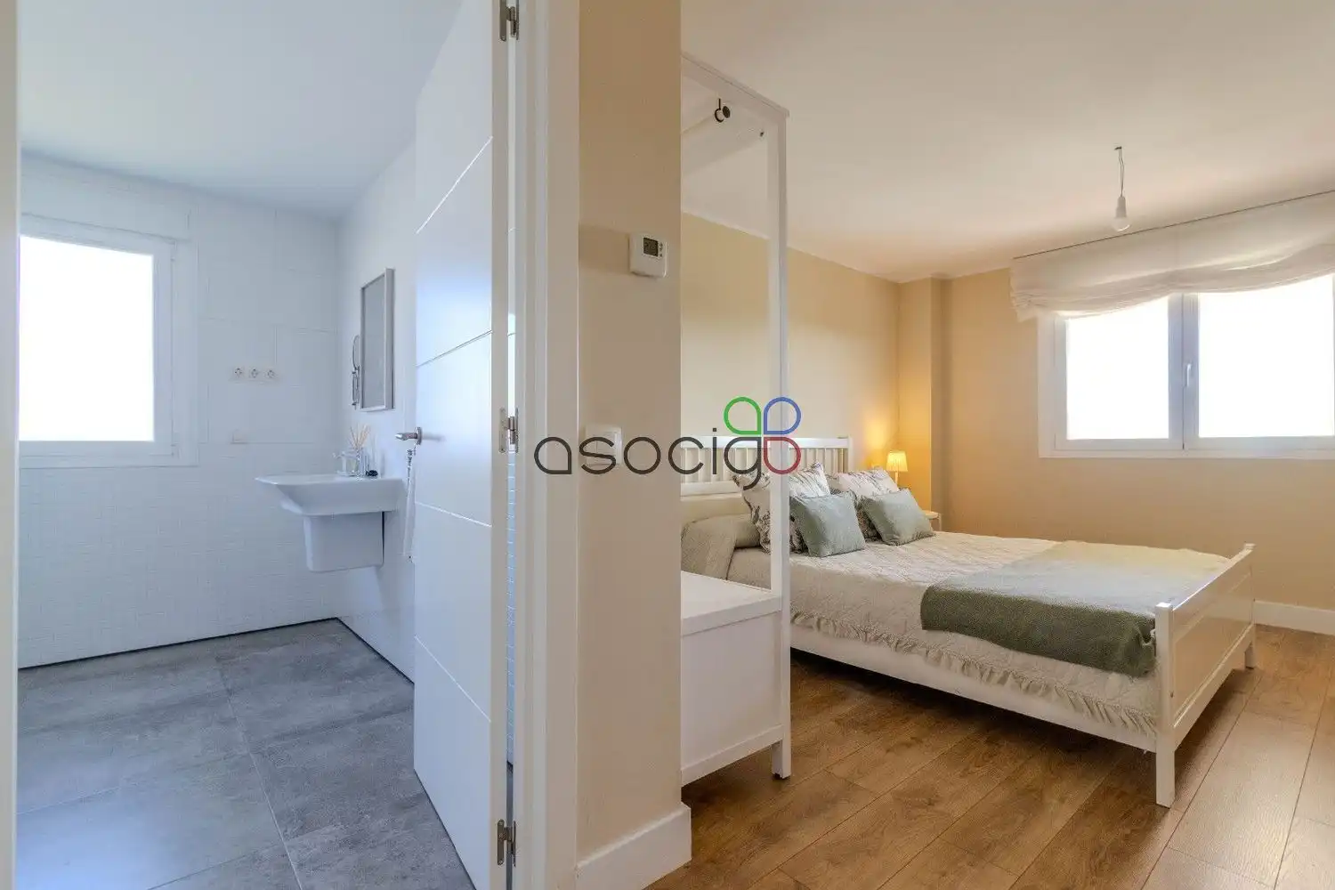Bedroom of Houses for sale in Cabanillas del Campo  with Air Conditioner, Heating and Storage room