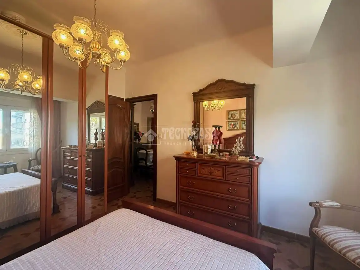 Habitación de Piso en venta en Alicante / Alacant con Balcón