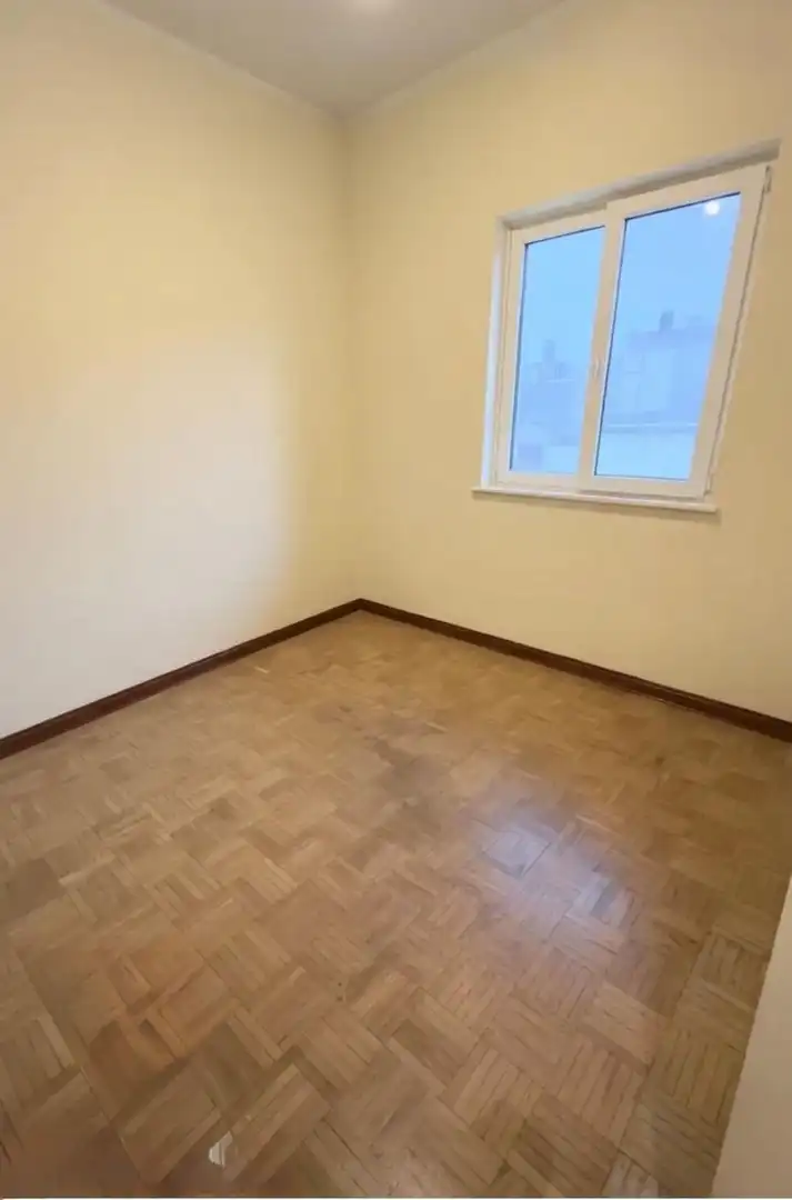 Habitación de Piso en venta en Madrid con Calefacción y Alarma