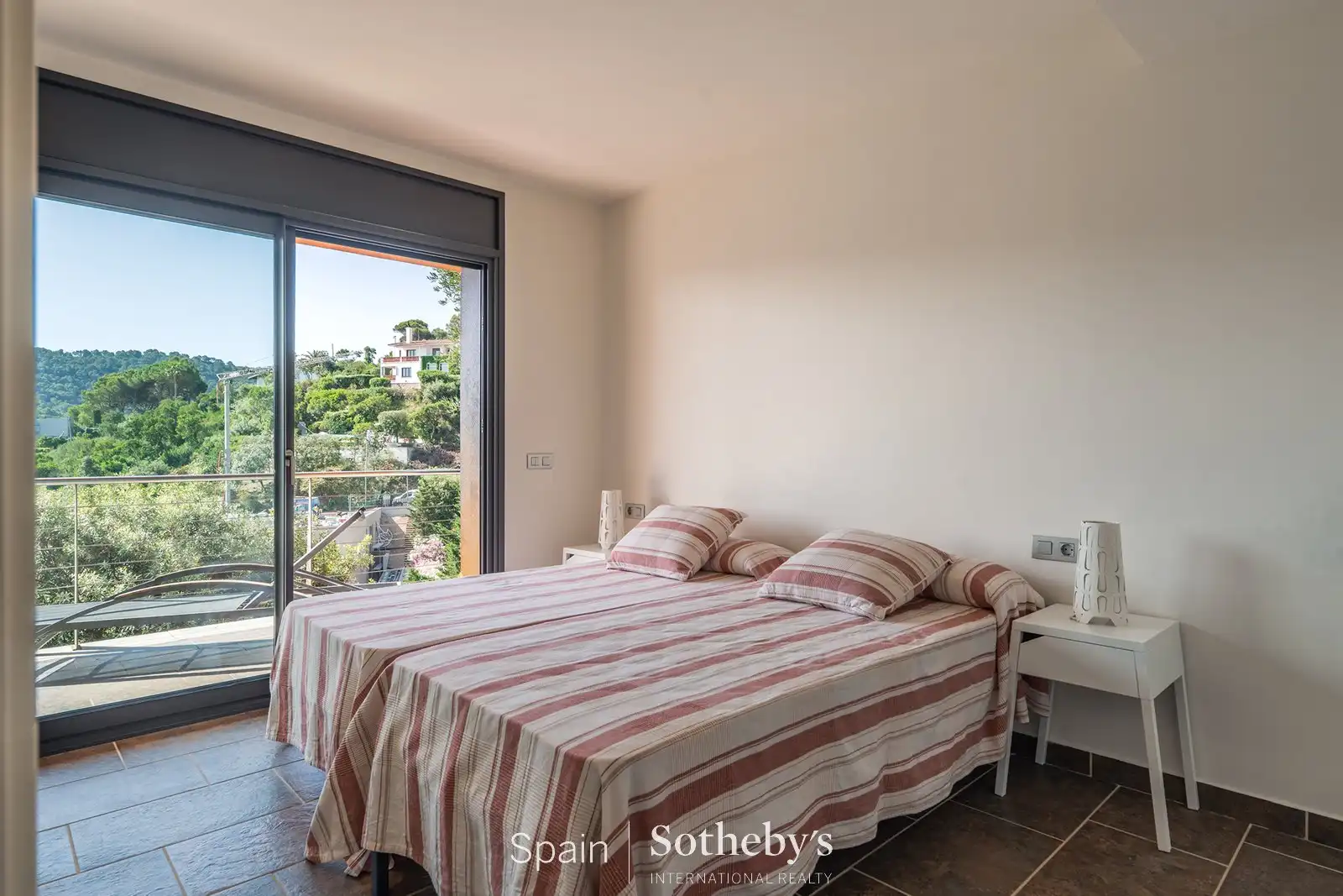 Dormitori de Casa adosada en venda en Begur amb Aire condicionat, Jardí privat i Terrassa