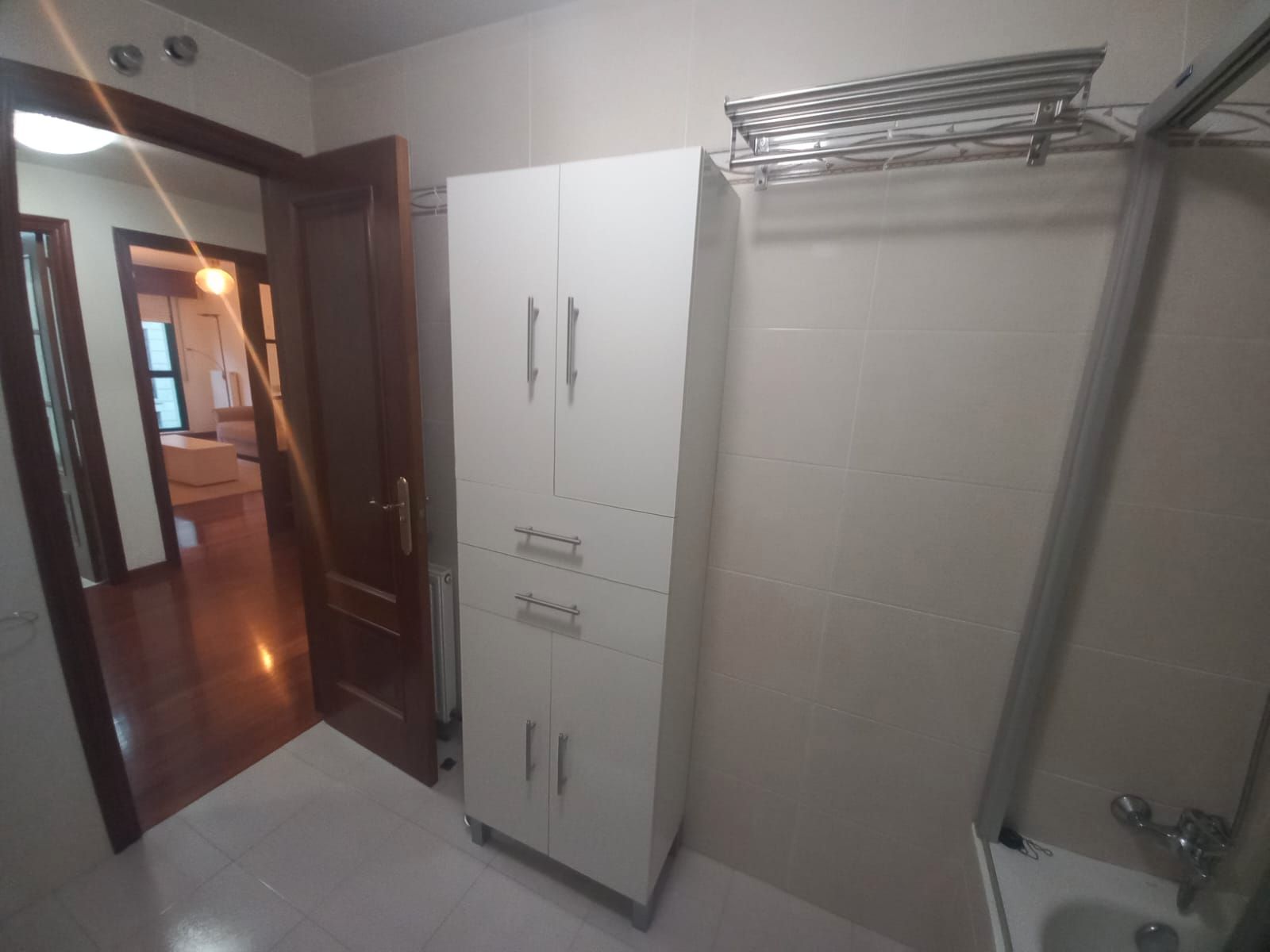 Cuina de Pis de lloguer en Ames amb Calefacció, Parquet i Moblat