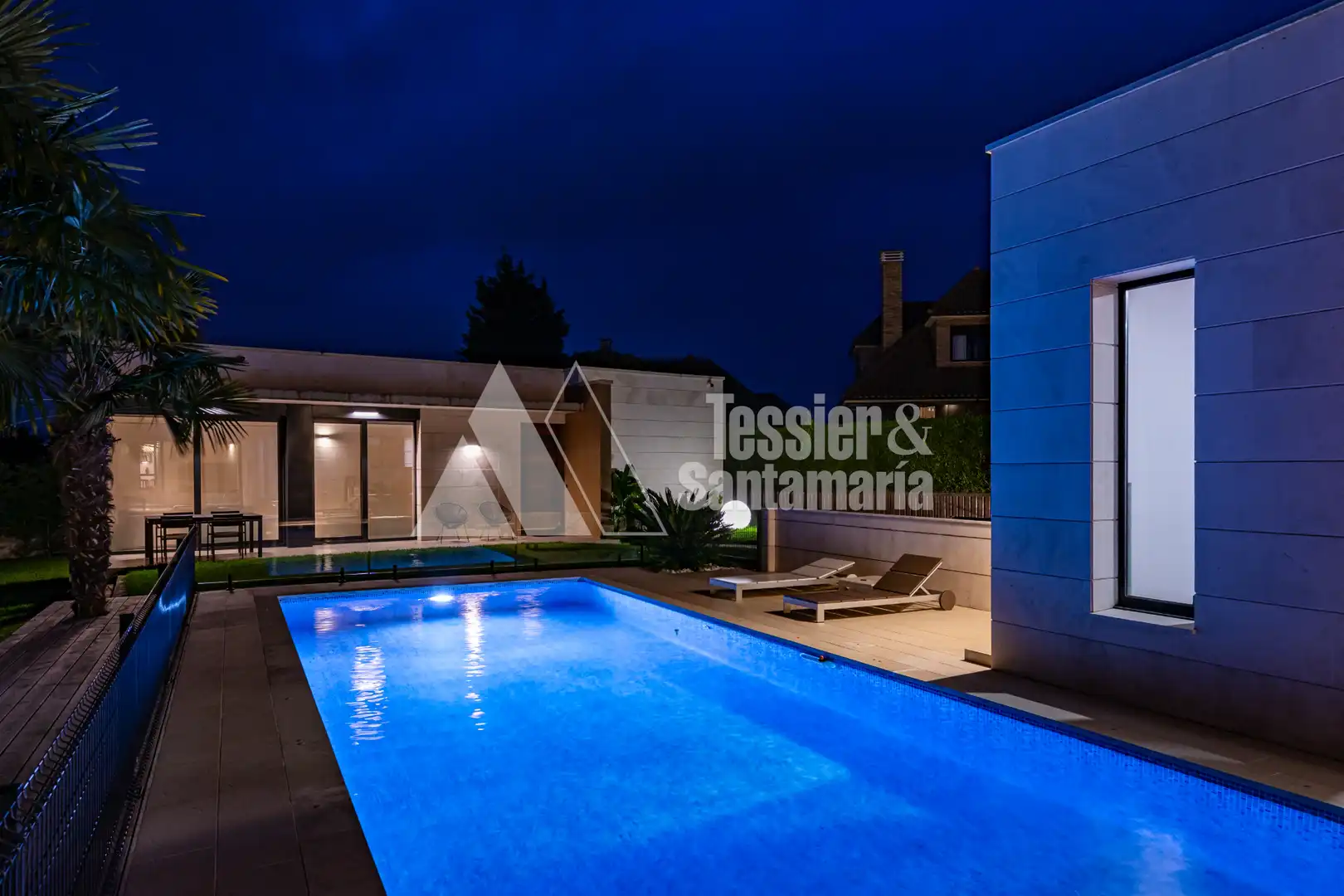 Piscina de Casa o chalet en venta en Gijón  con Calefacción, Jardín privado y Terraza