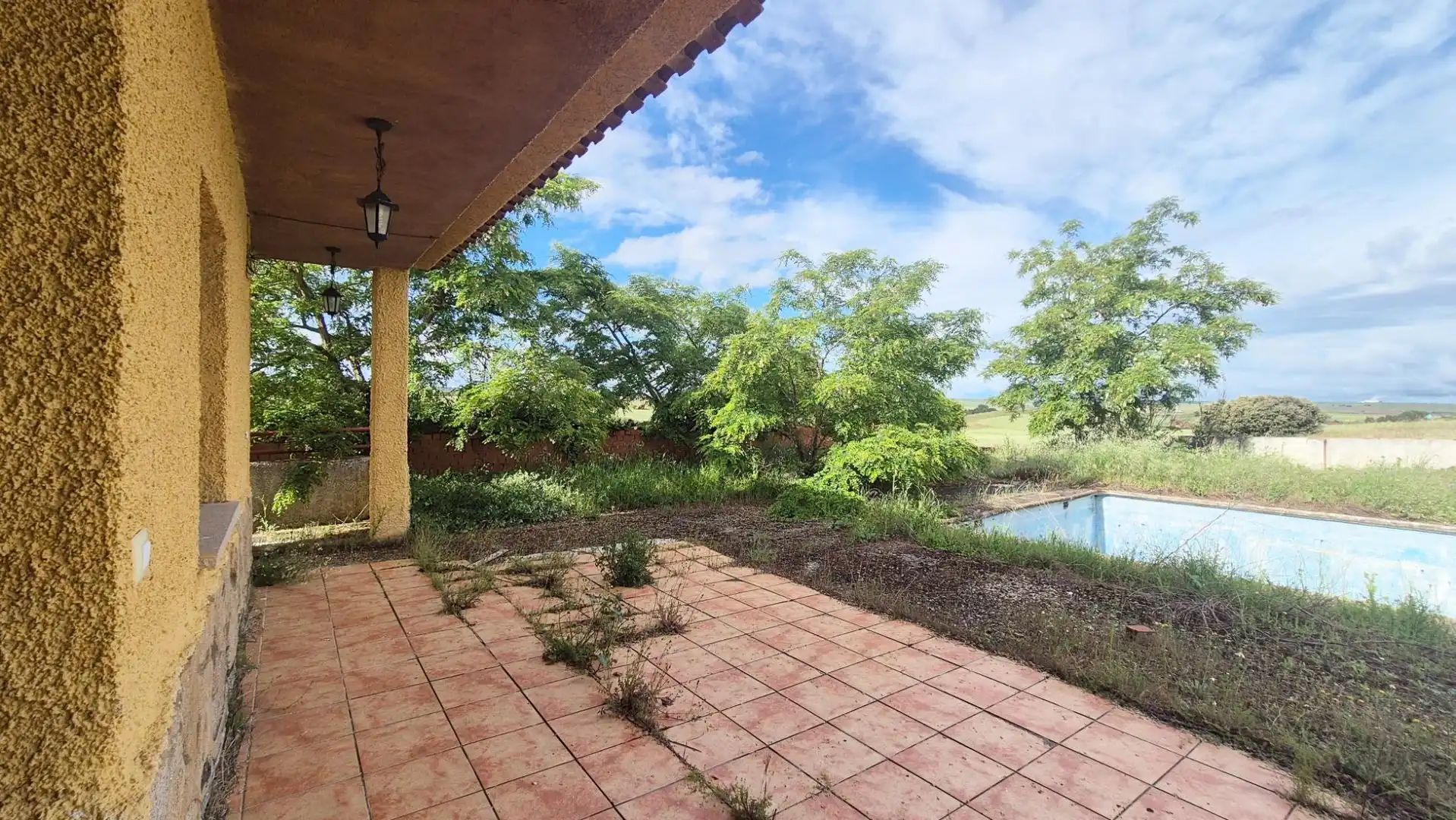 Terrassa de Casa o xalet en venda en Miranda de Azán amb Piscina