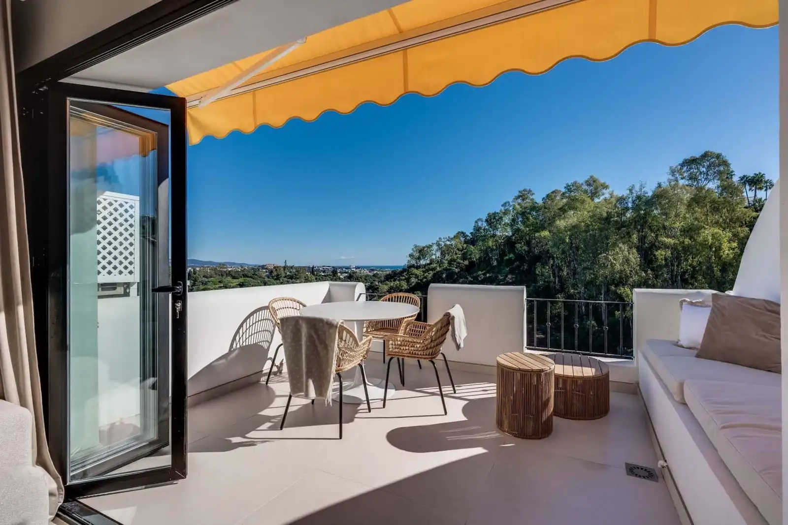Apartamento con terraza en venta en Los Arqueros  - Puerto del Almendro, imagen 2