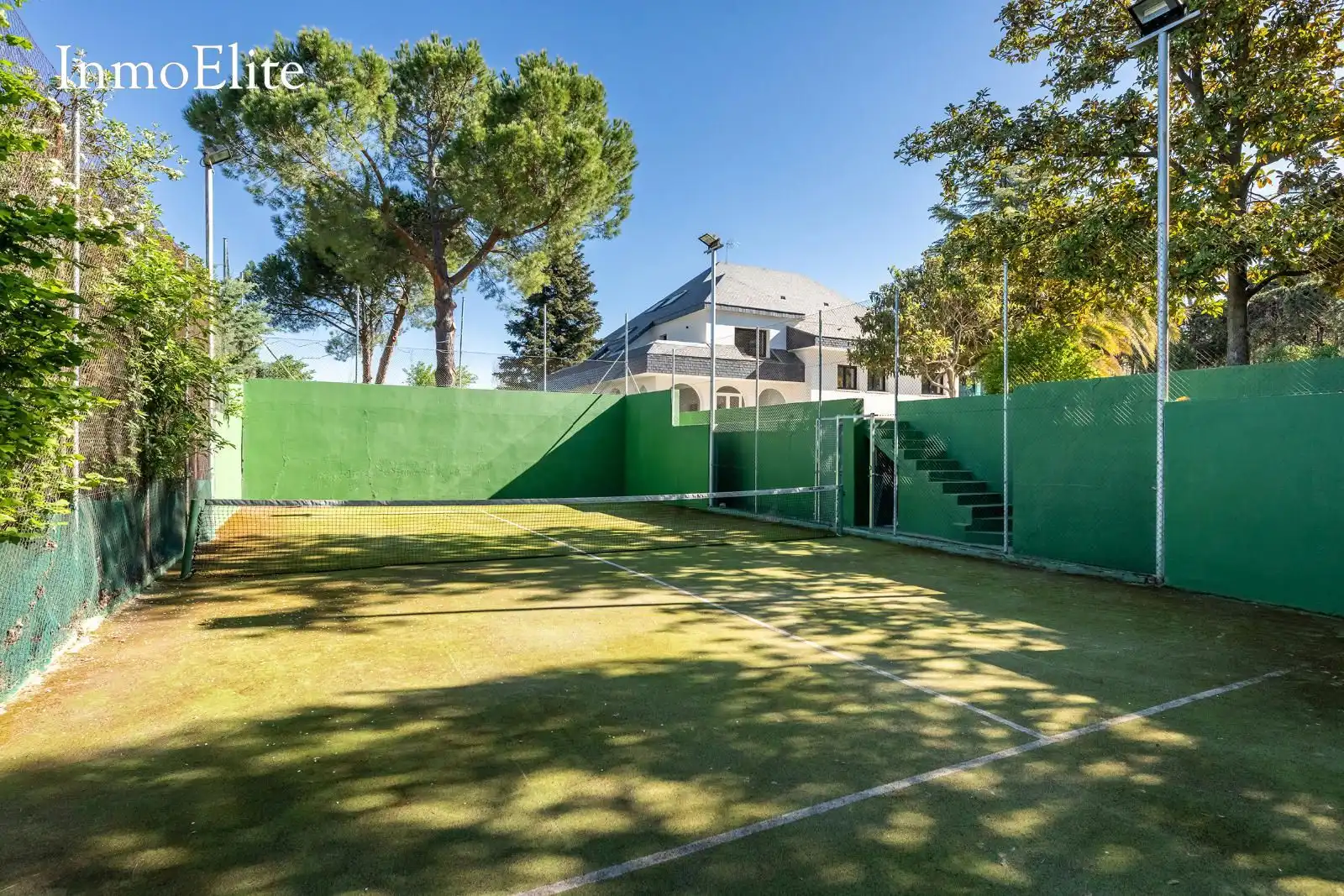 Jardí de Casa o xalet en venda en Pozuelo de Alarcón amb Aire condicionat, Calefacció i Jardí privat