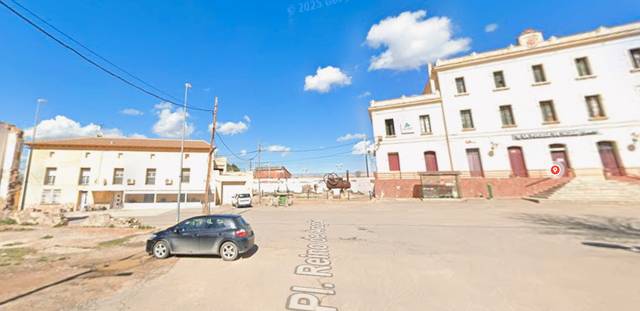 Garaje en Venta en Avenida de la Estación en La Puebla de Híjar