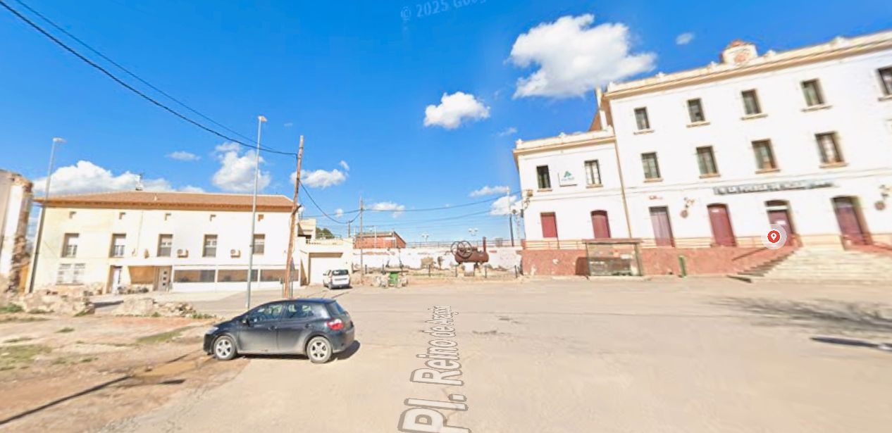 Garaje en venta en Avenida de la Estación, La Puebla de Híjar