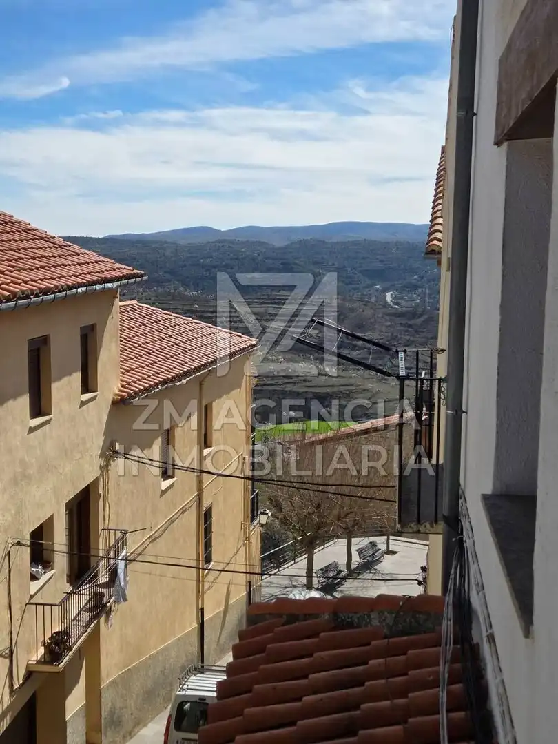 Vista exterior de Finca rústica en venda en Morella amb Calefacció, Traster i Moblat