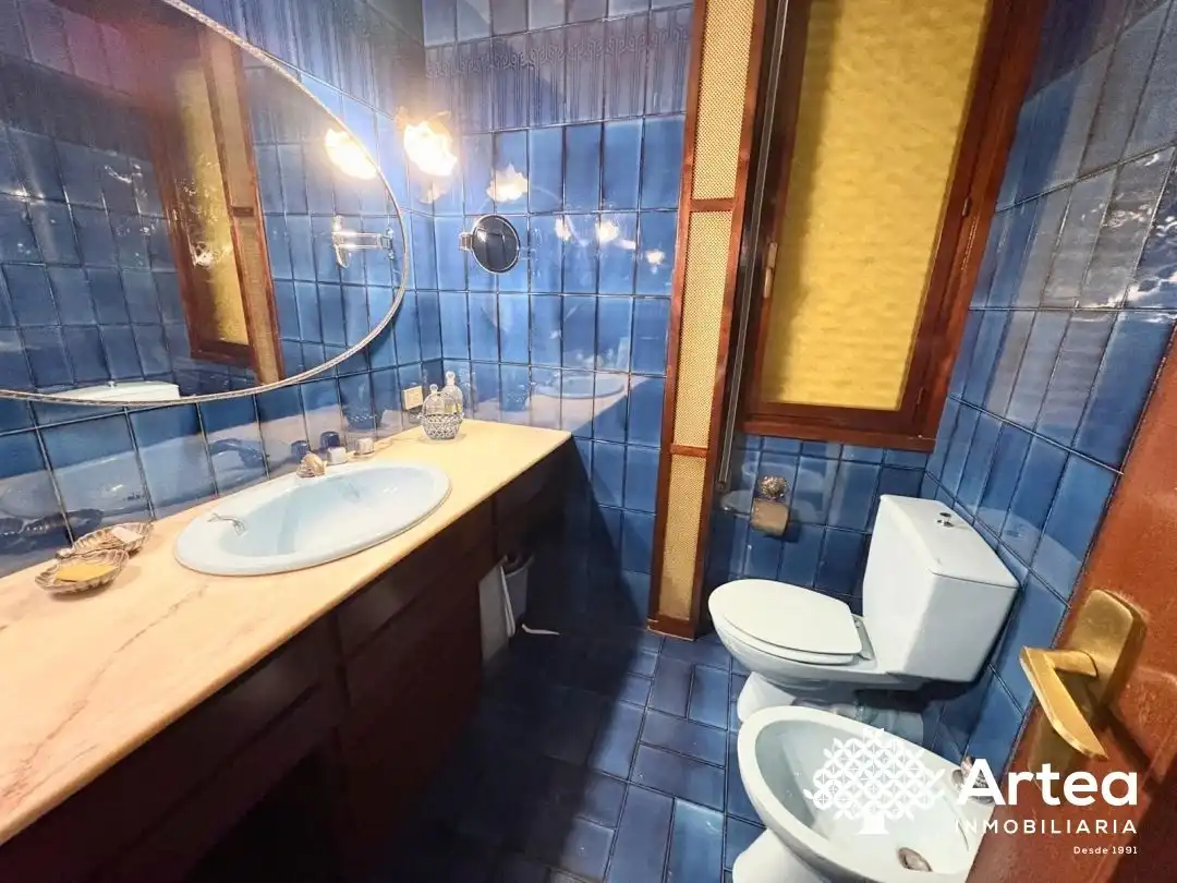 Bathroom of Flat for rent in Bilbao   with Heating