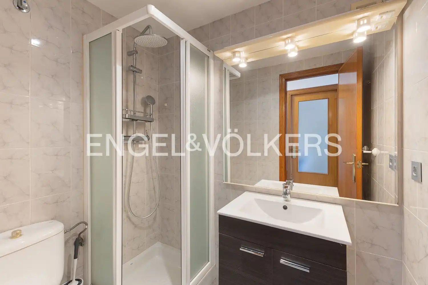 Badezimmer von Wohnung zur Miete in Alboraya mit Klimaanlage, Heizung und Möbliert
