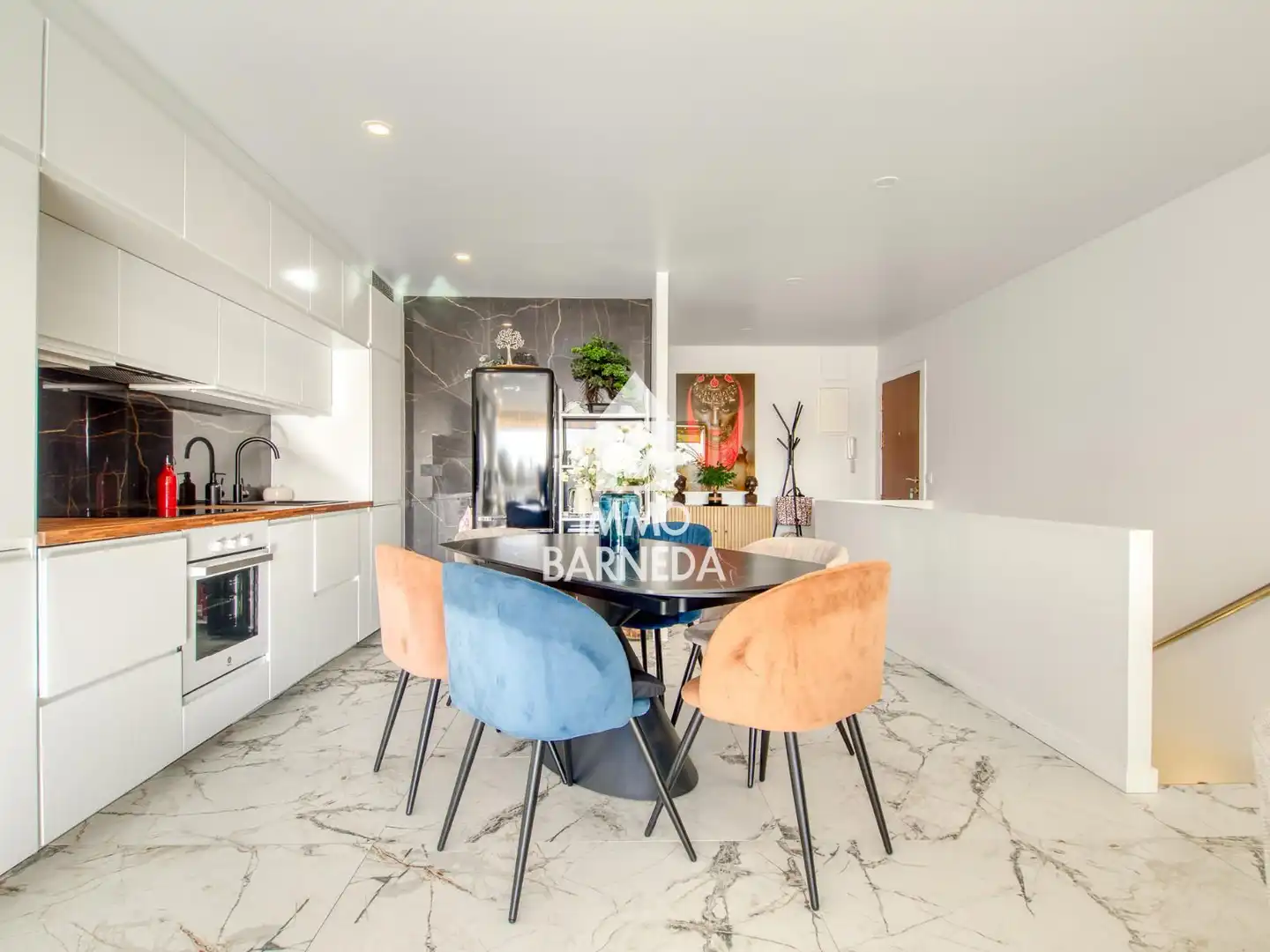 Küche von Wohnung zum Verkauf in Empuriabrava mit Klimaanlage, Heizung und Terrasse