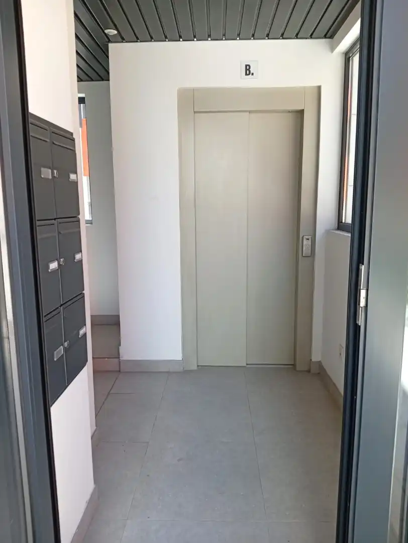 Piso en venta en Gijón  con Parquet