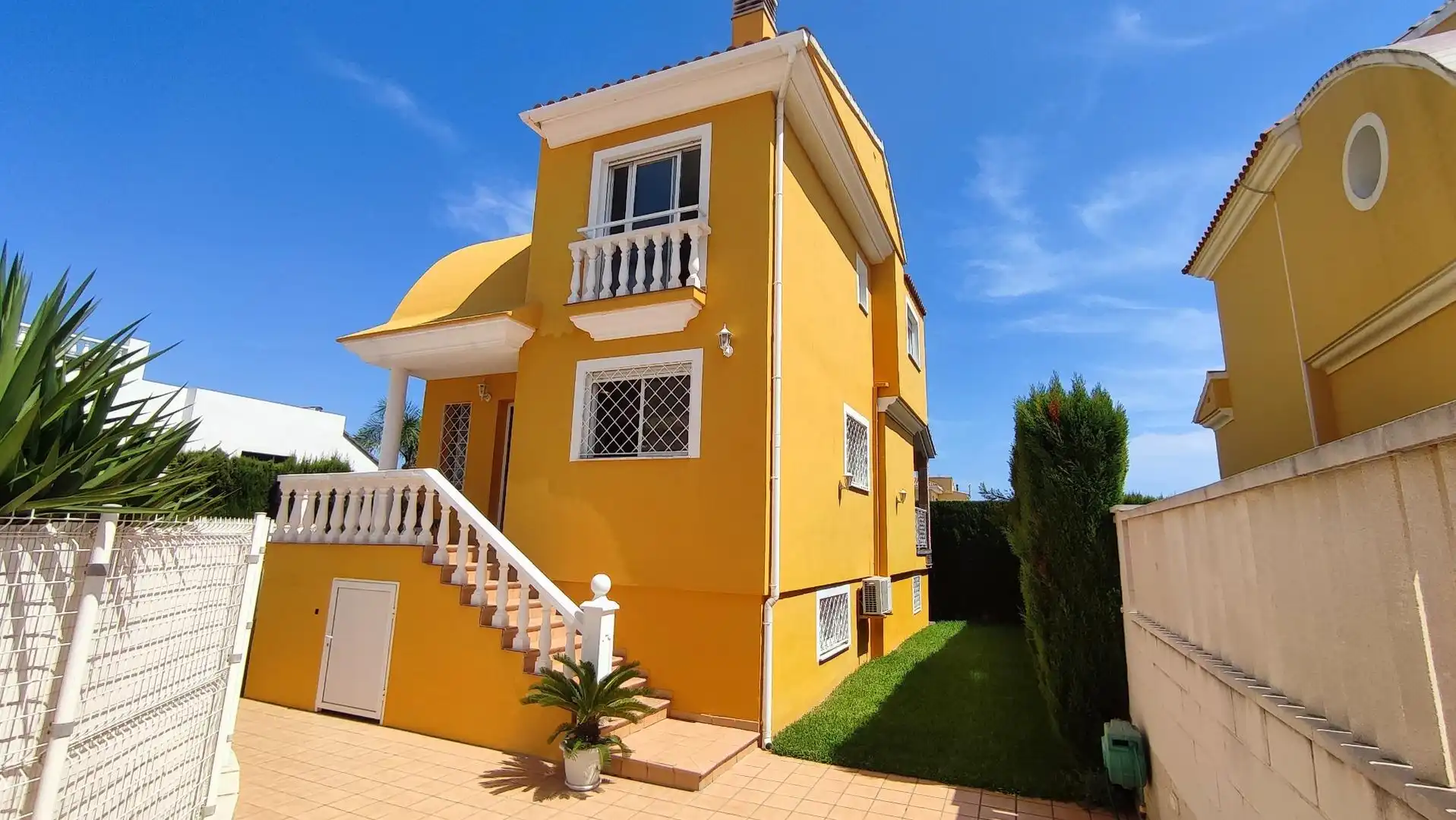 Chalet con piscina en venta en Daimús, imagen 2
