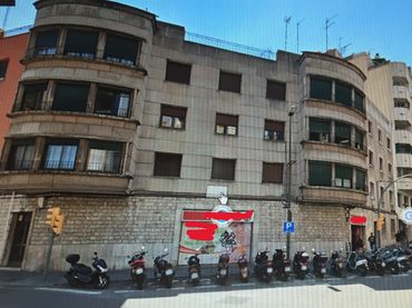 Locale commerciale in affitto a Avinguda d'Estanislau Figueres
