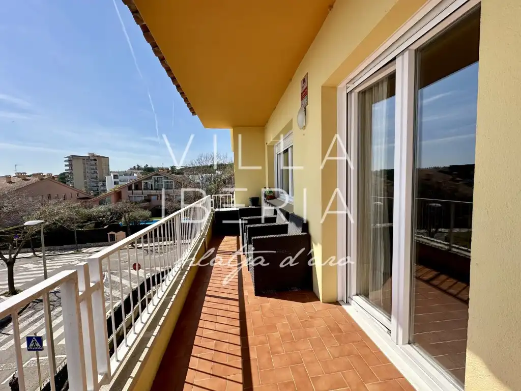 Terraza de Apartamento en venta en Castell d'Aro, Platja d'Aro i s'Agaró con Calefacción y Terraza