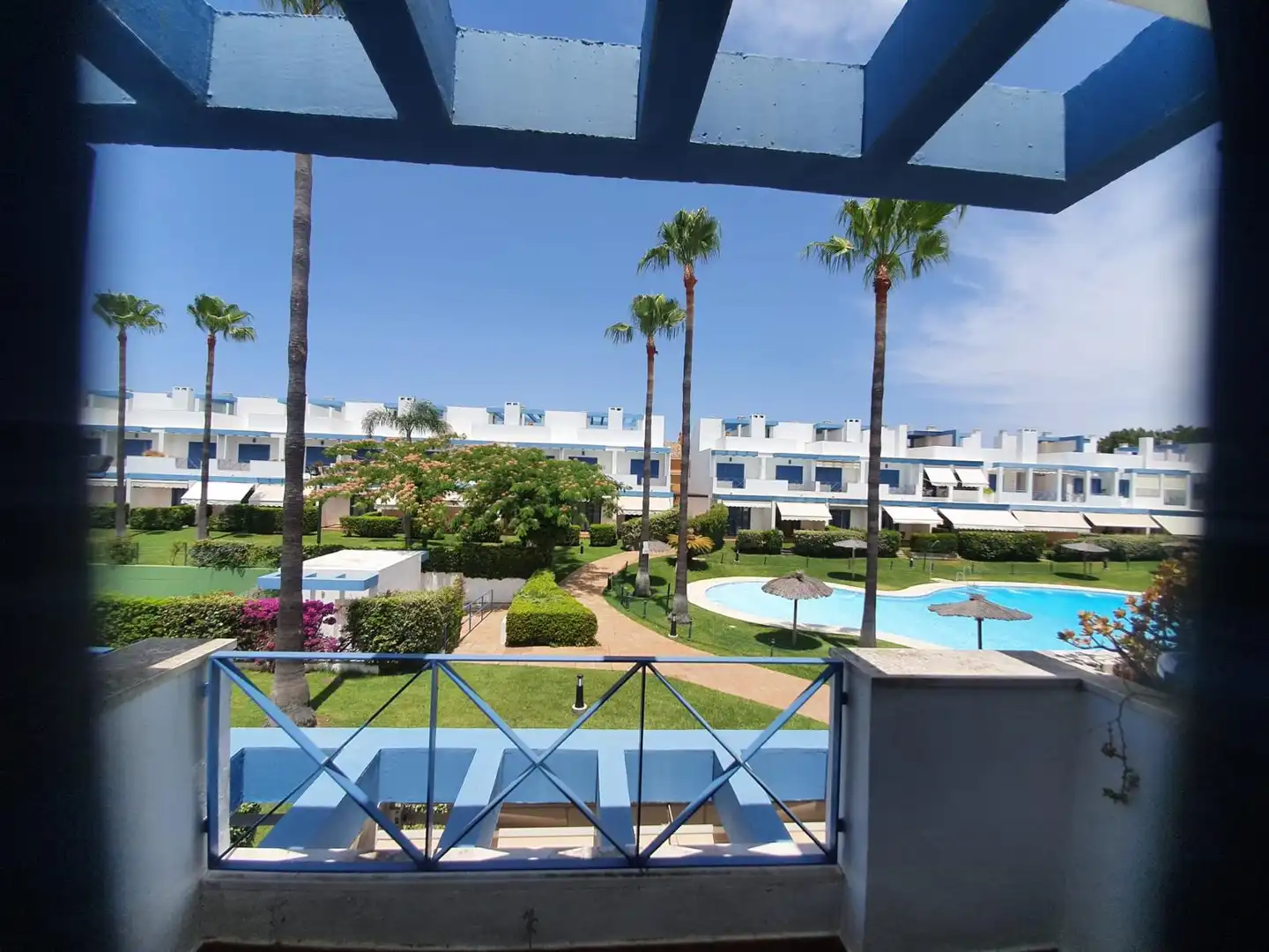 Vista exterior de Casa adosada en venta en Islantilla con Terraza, Amueblado y Lavadora