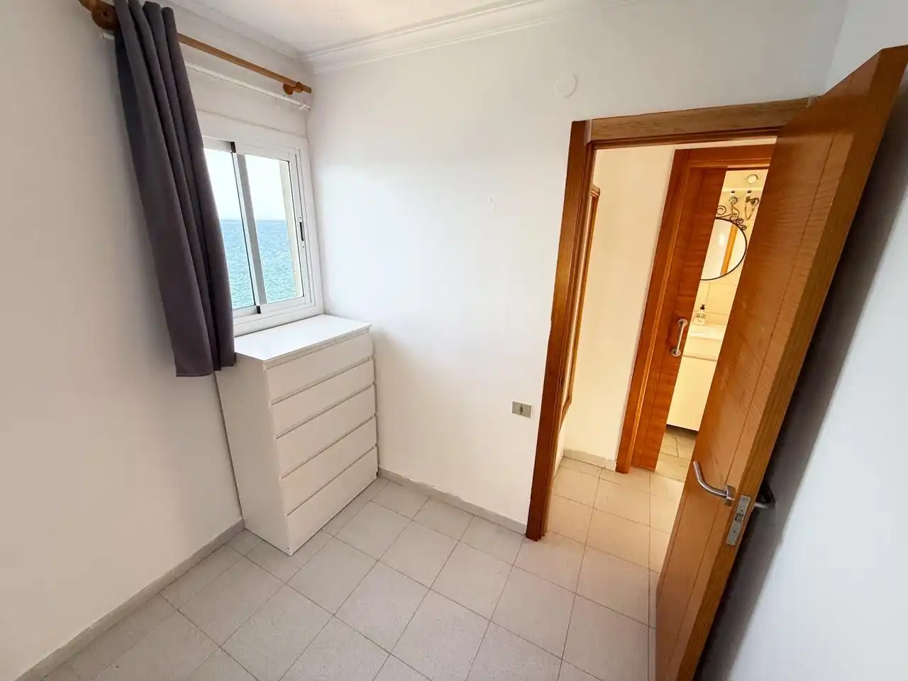 Dormitori de Apartament en venda en San Bartolomé de Tirajana amb Terrassa, Moblat i Piscina comunitària