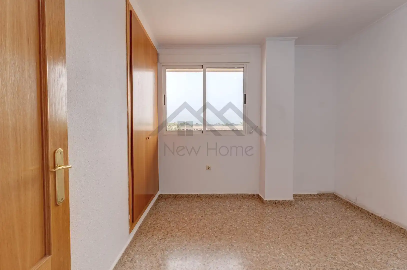 Bedroom of Flat for rent in La Pobla de Vallbona  with Heating, Terrace and Storage room
