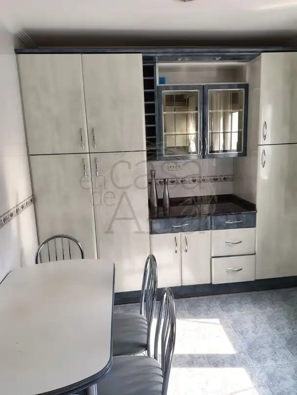 Cocina de Piso en venta en Bilbao  con Calefacción y Trastero