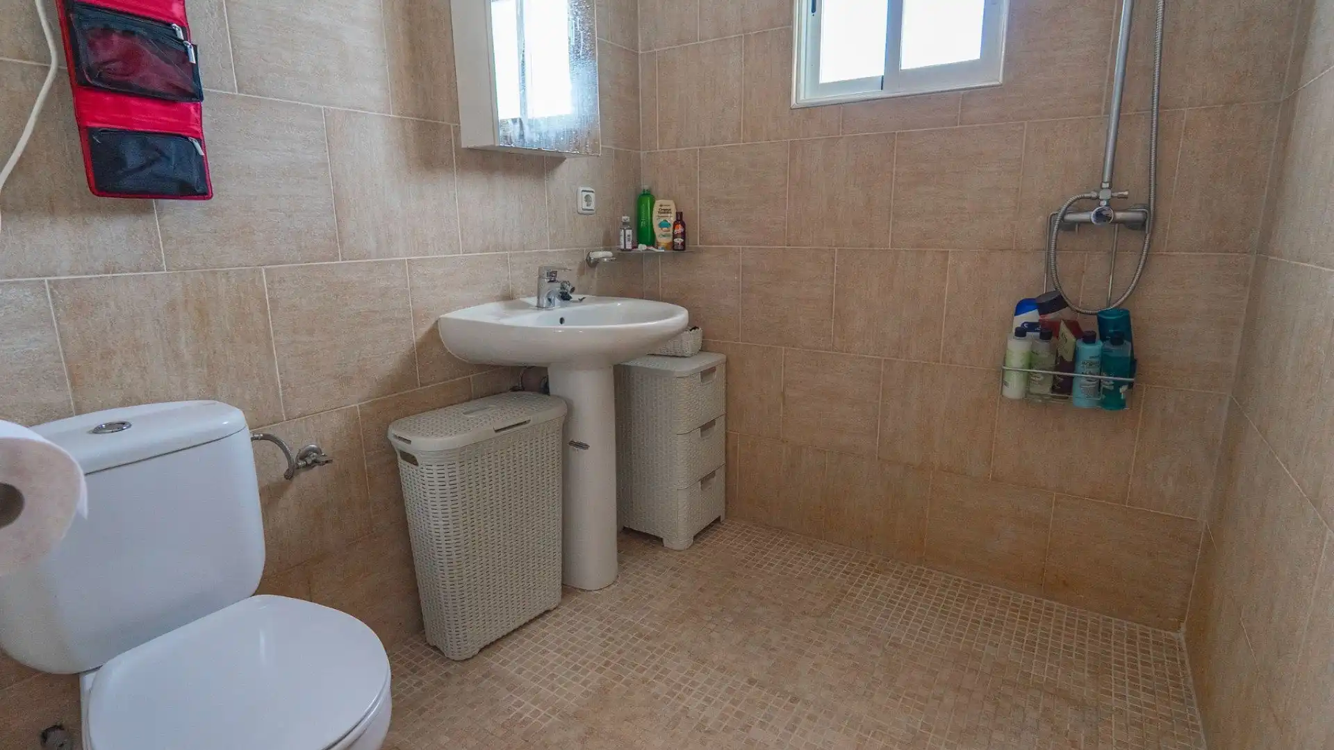 Baño de Casa o chalet en venta en Rojales con Aire acondicionado, Calefacción y Jardín privado
