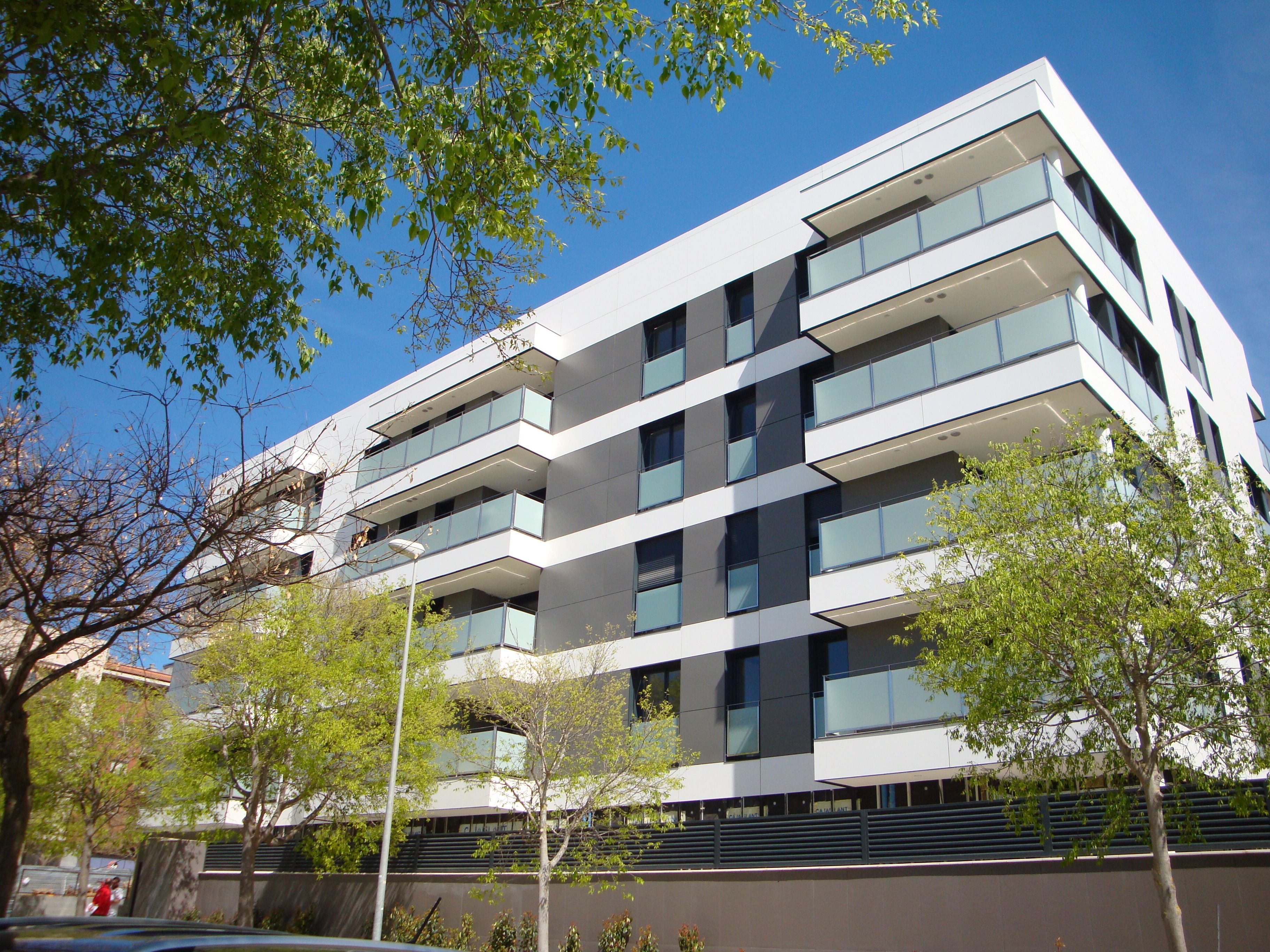 Vista exterior de Pis de lloguer en Vilafranca del Penedès amb Aire condicionat, Calefacció i Piscina