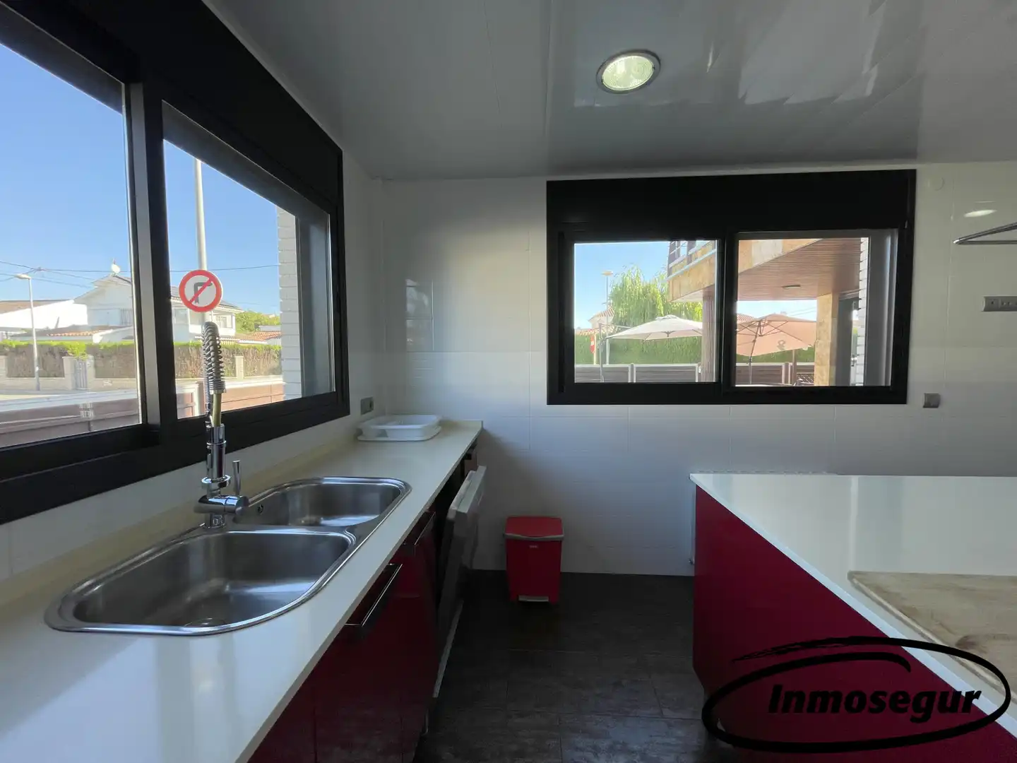 Detached house with terrace for sale in Carrer Lluís Domènech I Montaner 13, imagen 13