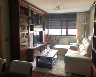 Living room of Flat for sale in Salamanca Capital  with Heating, Parquet flooring and Swimming Pool