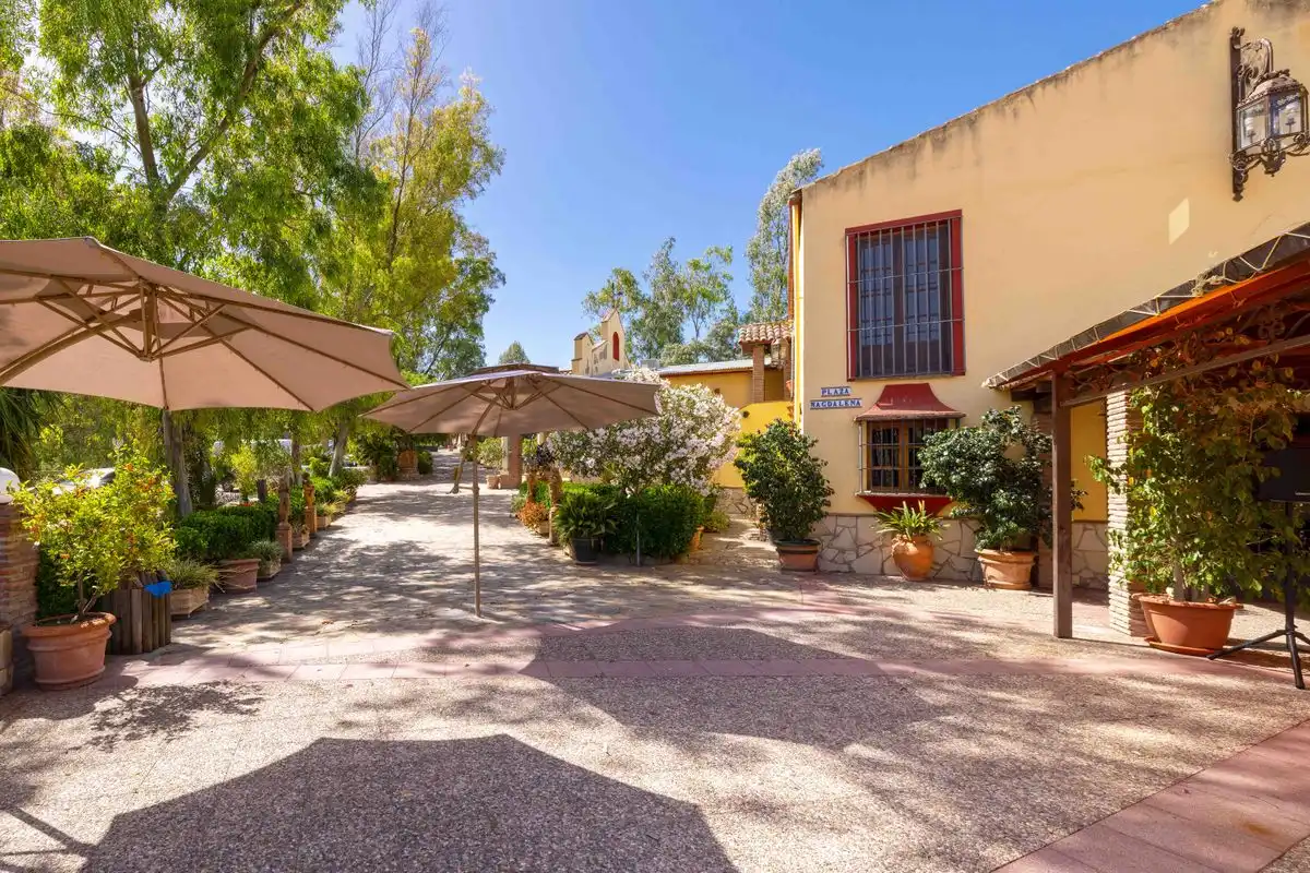 Country house zum Verkauf in Olvera mit Klimaanlage, Heizung und Privatgarten