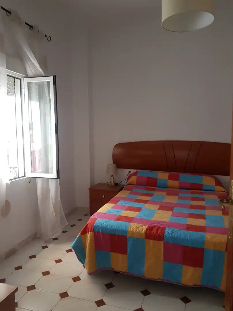 Habitación de Casa o chalet de alquiler en Granada con Calefacción, Terraza y Amueblado