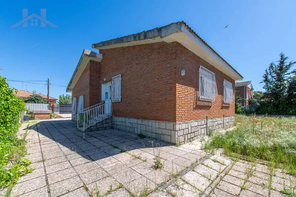 Vista exterior de Casa o chalet en venta en Santa Cruz del Retamar con Calefacción, Jardín privado y Terraza