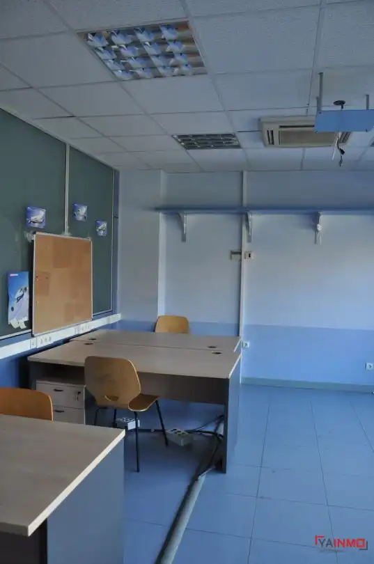 Oficina en venda en Vitoria - Gasteiz amb Aire condicionat i Moblat