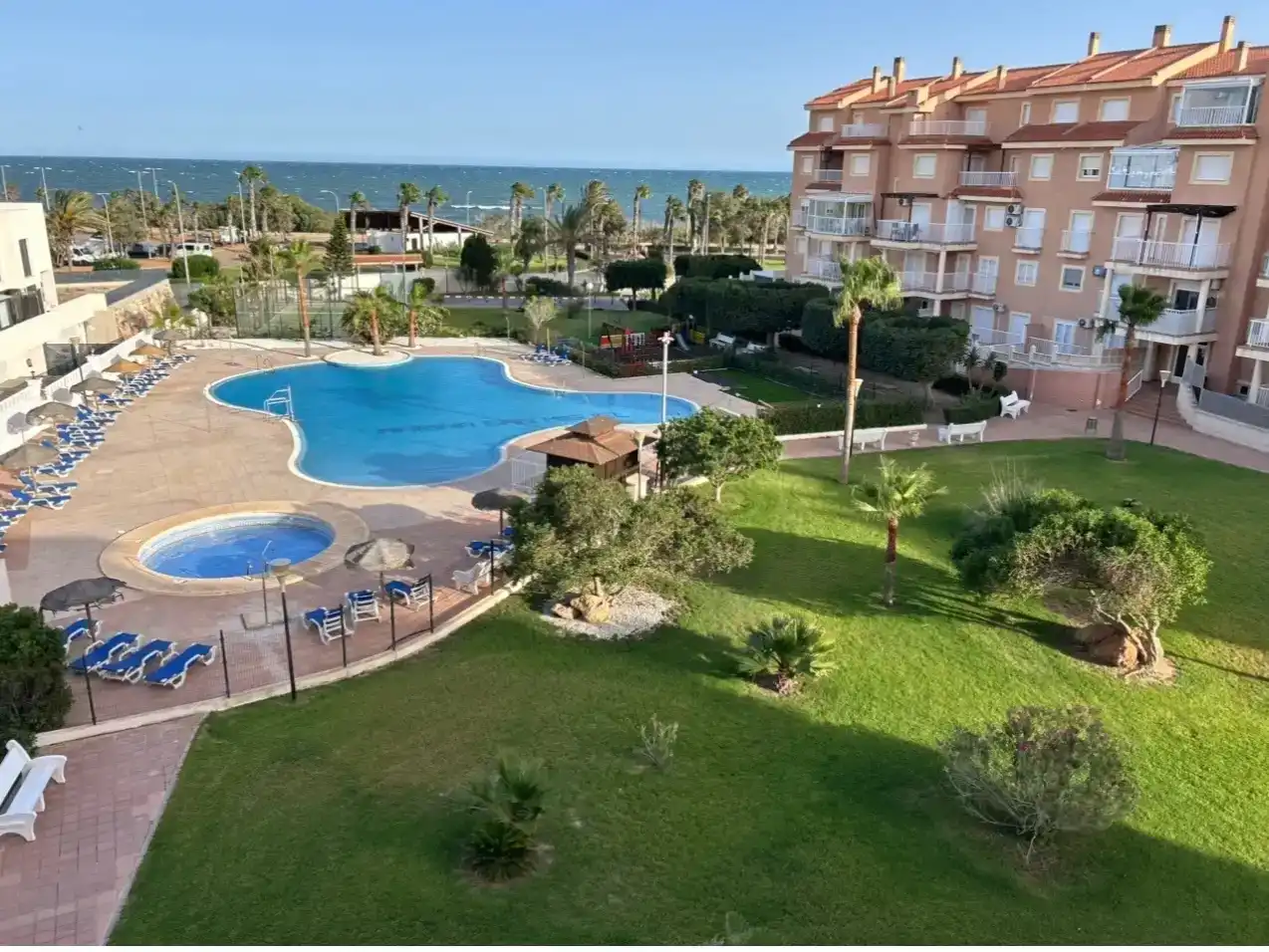 Piscina de Apartament de lloguer en Almerimar