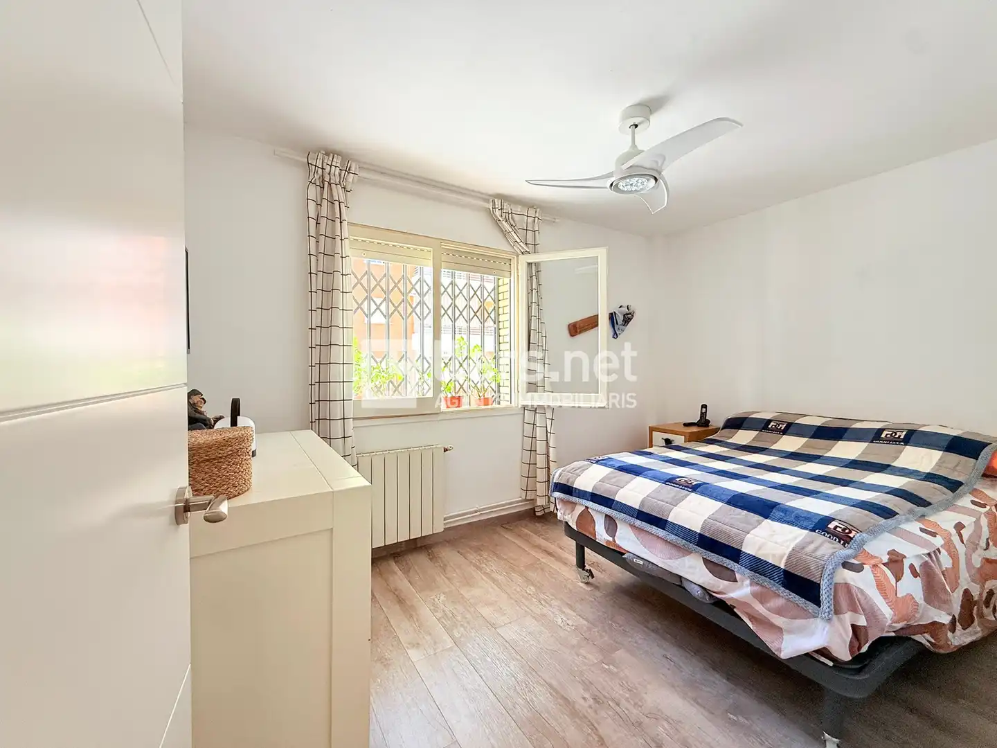 Habitación de Planta baja en venta en Vilanova i la Geltrú con Aire acondicionado y Calefacción