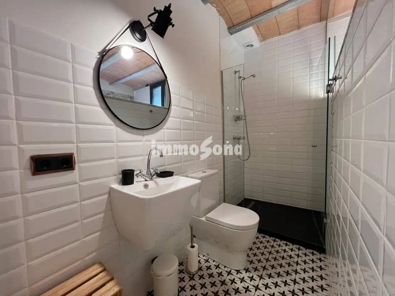 Bathroom of Houses for sale in La Vall d'en Bas  with Heating, Private garden and Terrace