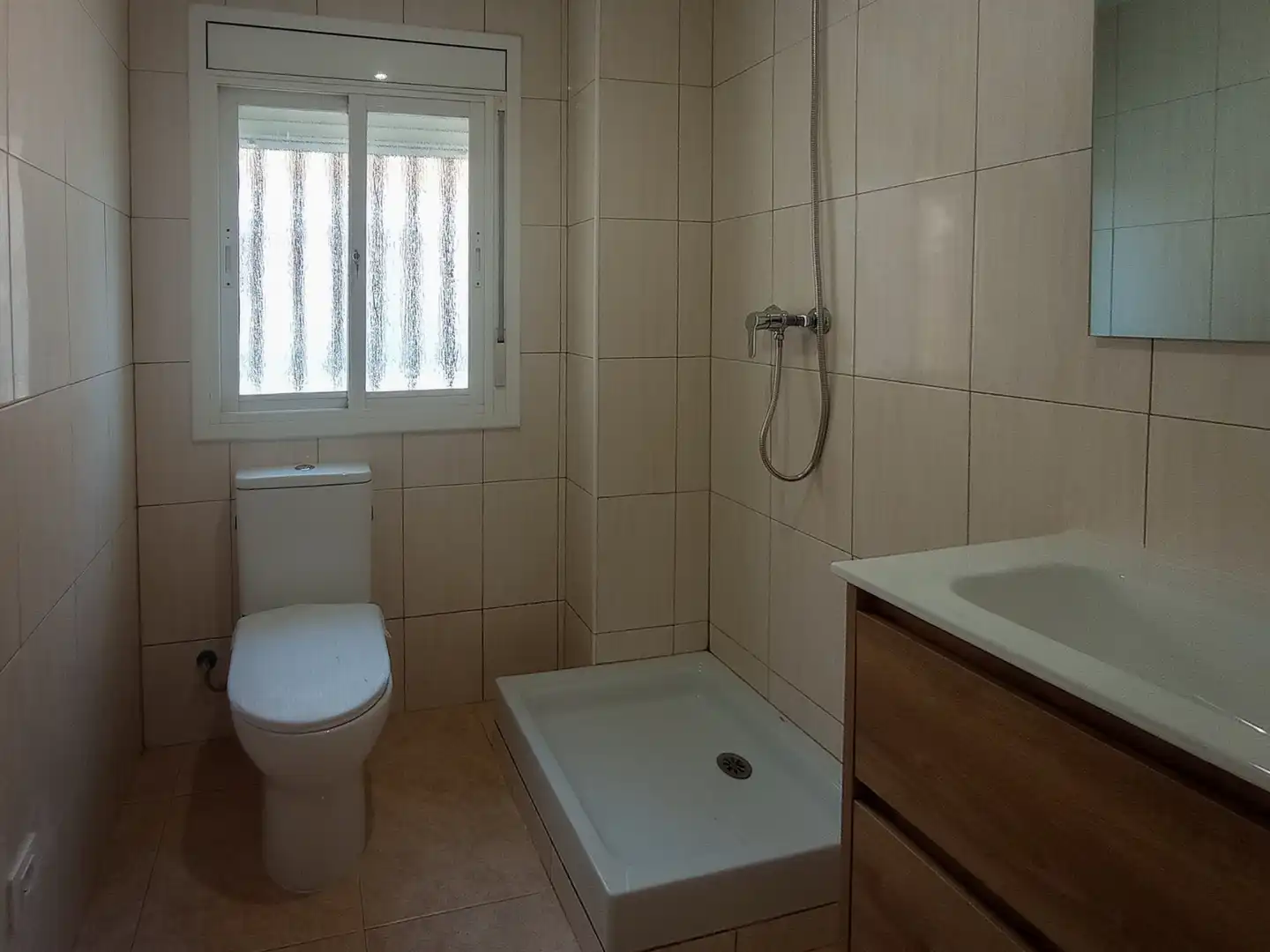 Bany de Planta baixa en venda en Palafrugell amb Parquet, Forn i Alarma